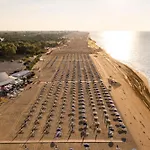 Elegant Seafront In