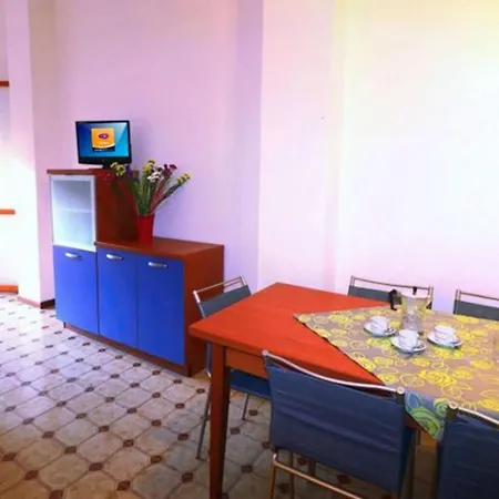 Elegant Seafront In Apartment *