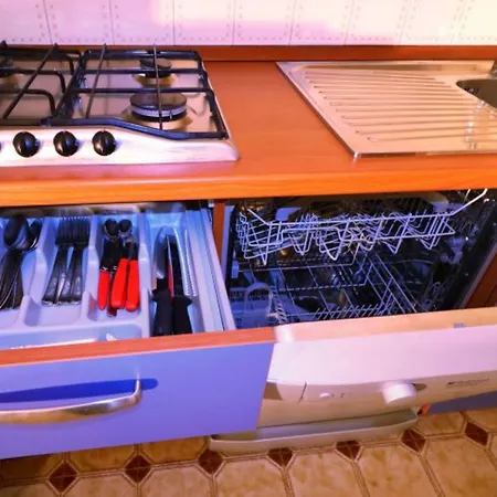 Elegant Seafront In Appartamento