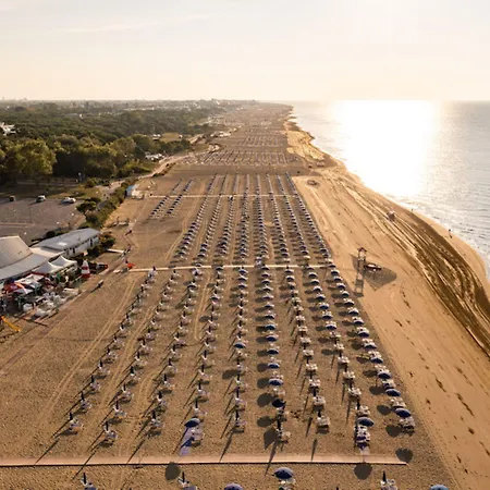 Elegant Seafront In Lejlighed *
