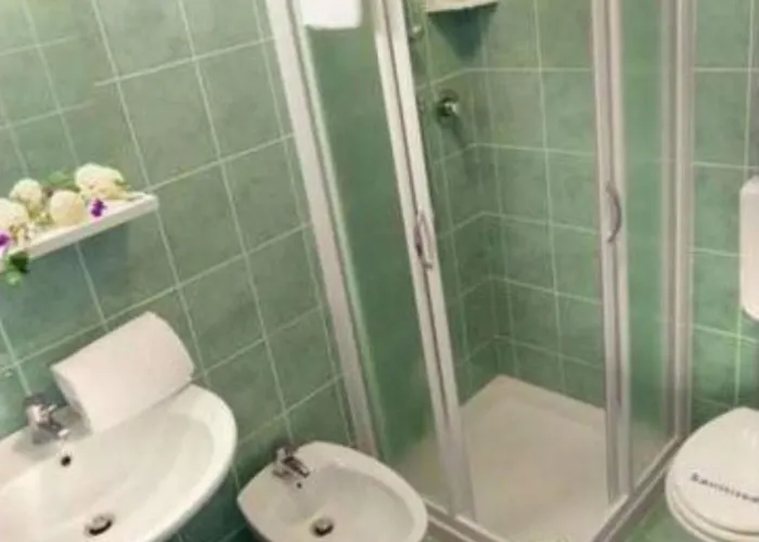 Elegant Seafront In Bibione