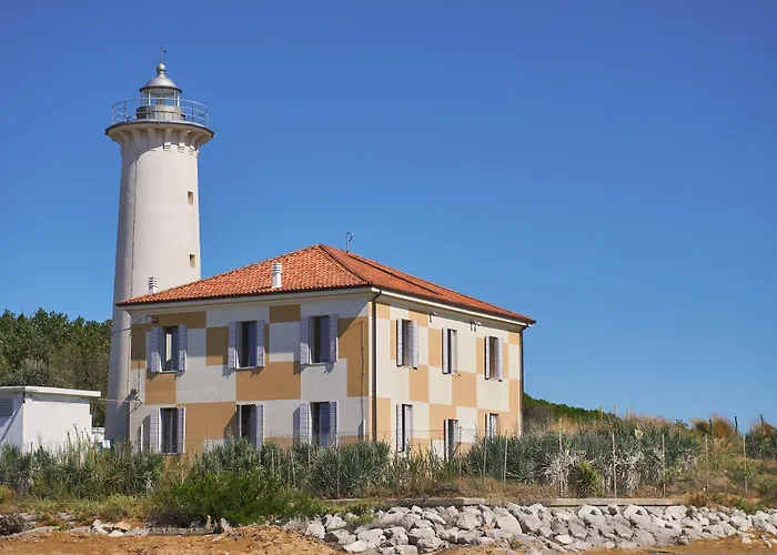 Elegant Seafront In Bibione